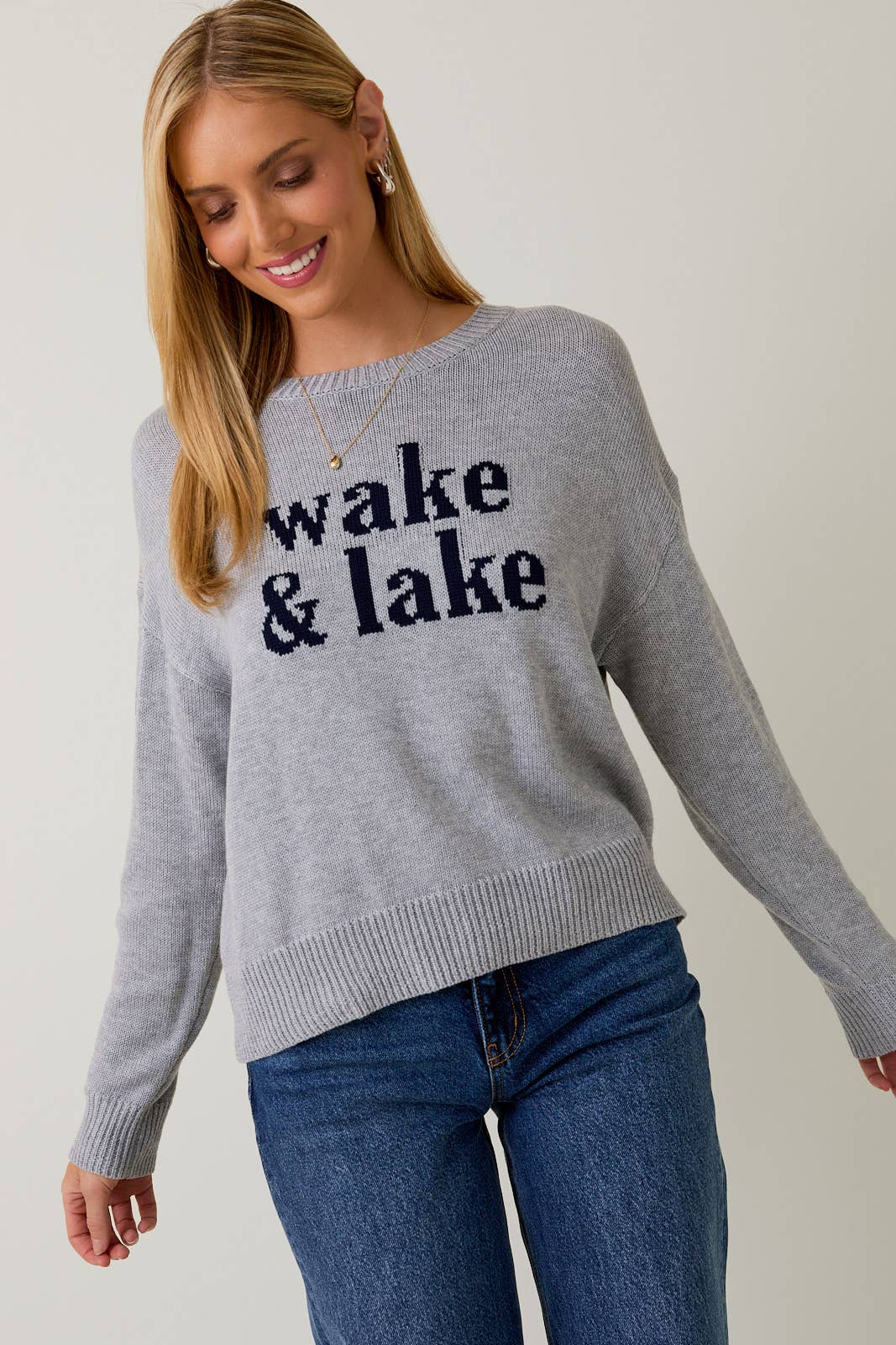 ROUND NECK 'WAKE & LAKE' LT WEIGHT SWEATER