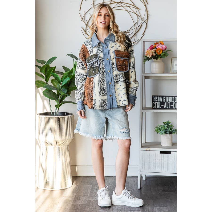 MIXED BANDANA PRINT LONG SLEEVE HOODED CROP JACKET