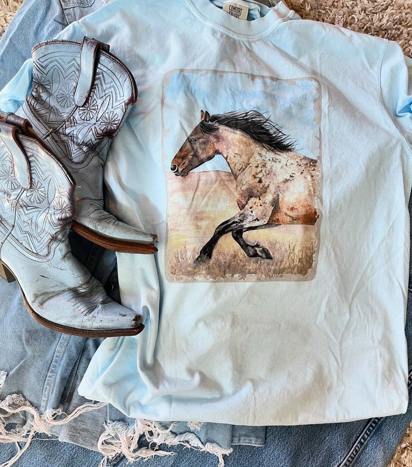 Tees - Desperado (half horse) : Hydrangea