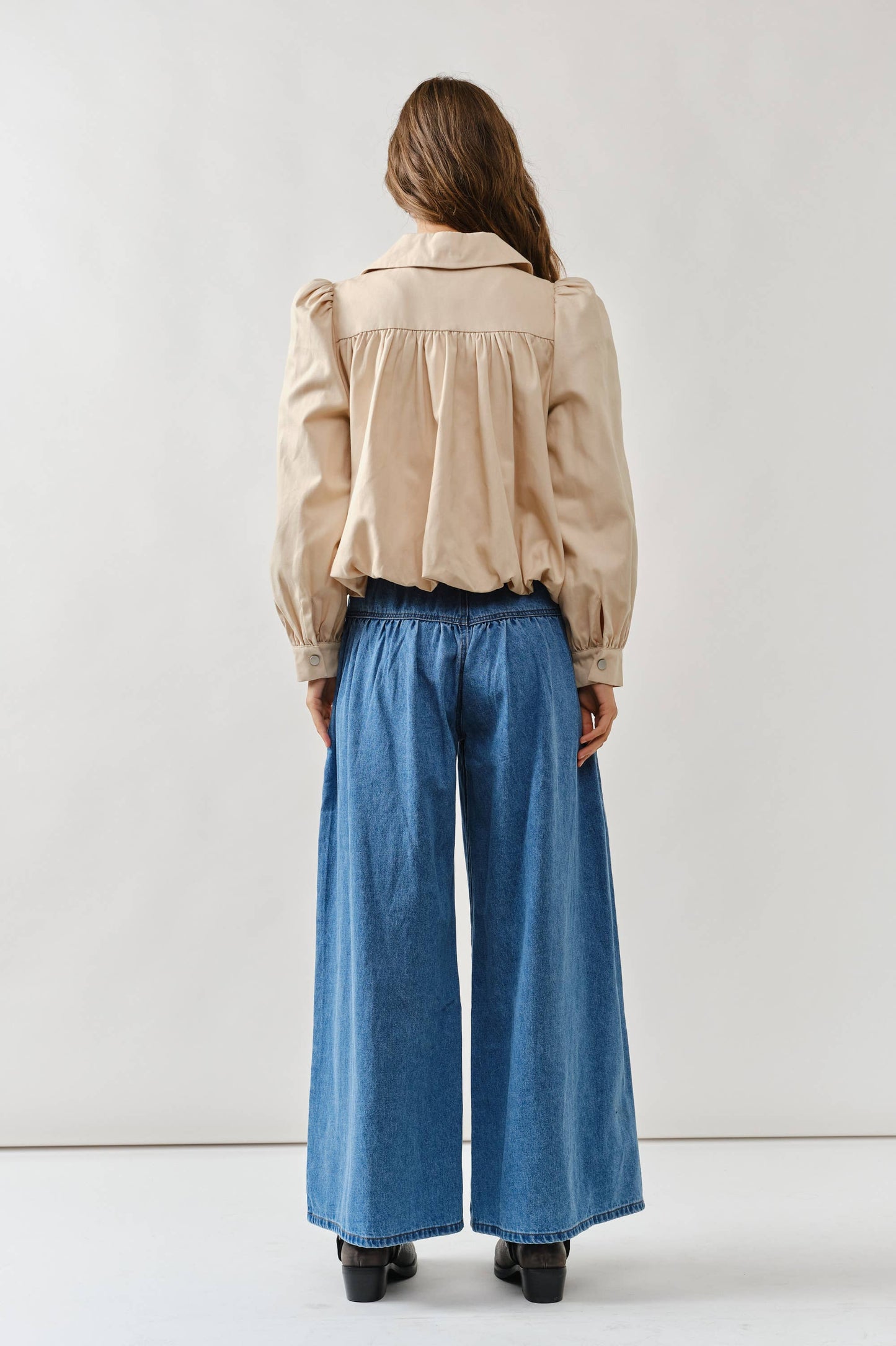 AJP5039 FRONT BUTTON DOWN FLARE JEANS