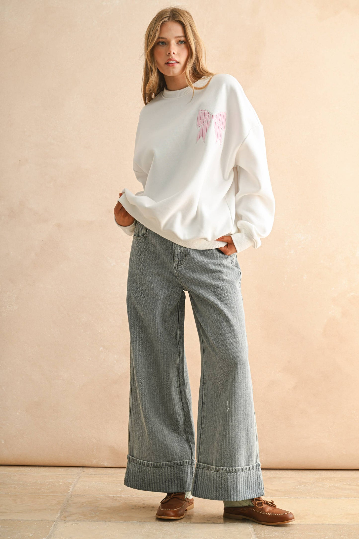 T5705 BIG BOW PATCH SWEATSHIRTS