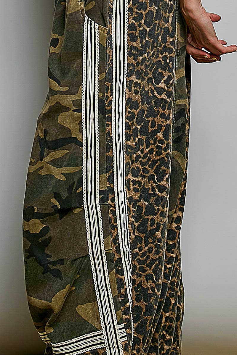 POL Printed Woven Contrast Band Trim Jogger Pants