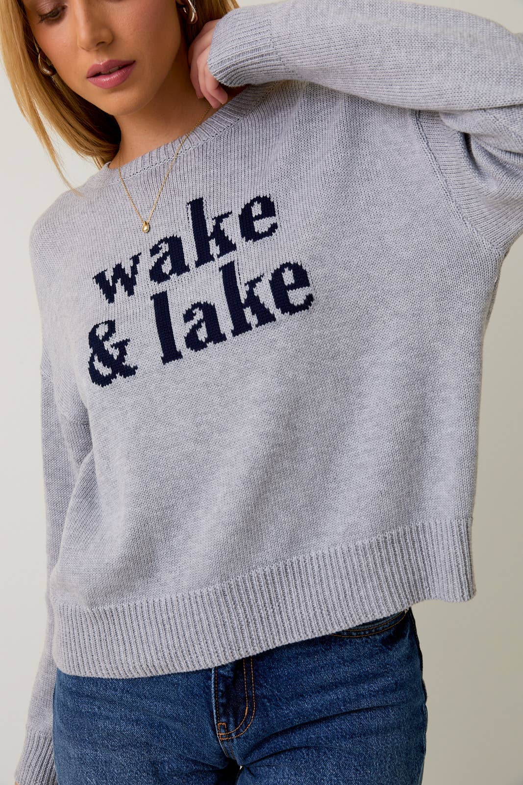 ROUND NECK 'WAKE & LAKE' LT WEIGHT SWEATER