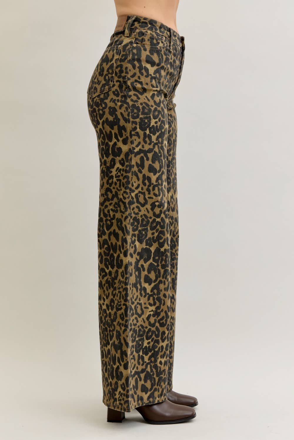 HW Retro Wide Leopard Print