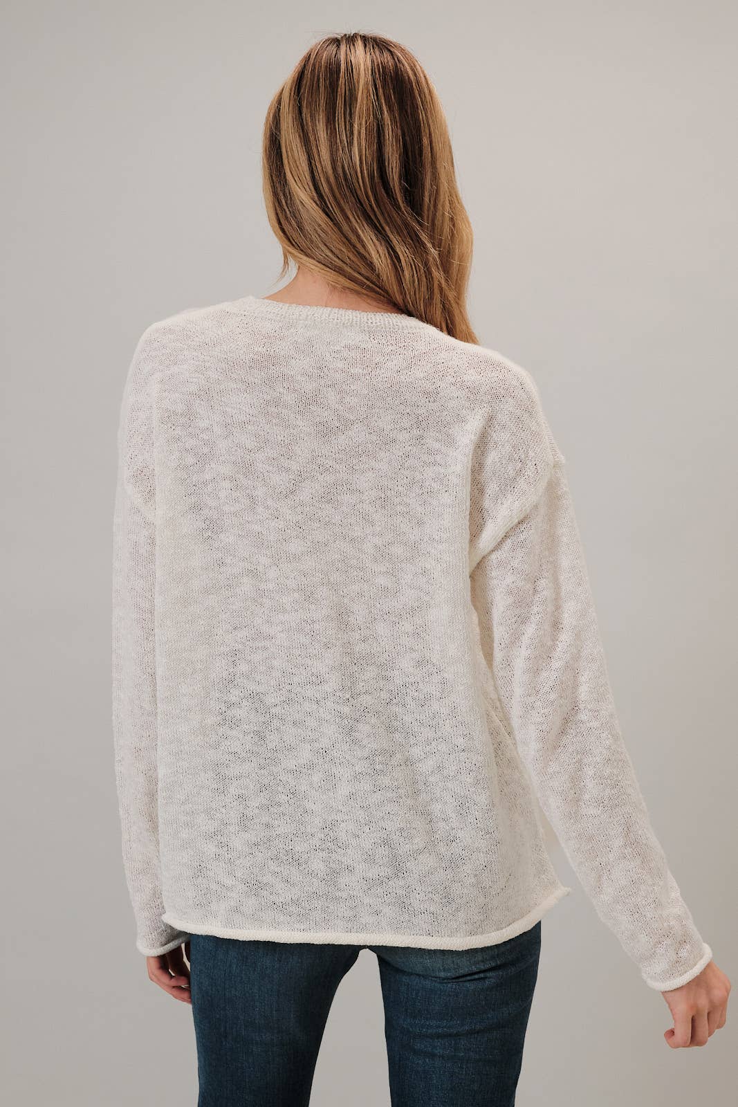 April SHIP ROUND NECK LONG SLEEVE "BEACH DAY" GRAPHIC LT WEIGHT SWEATER