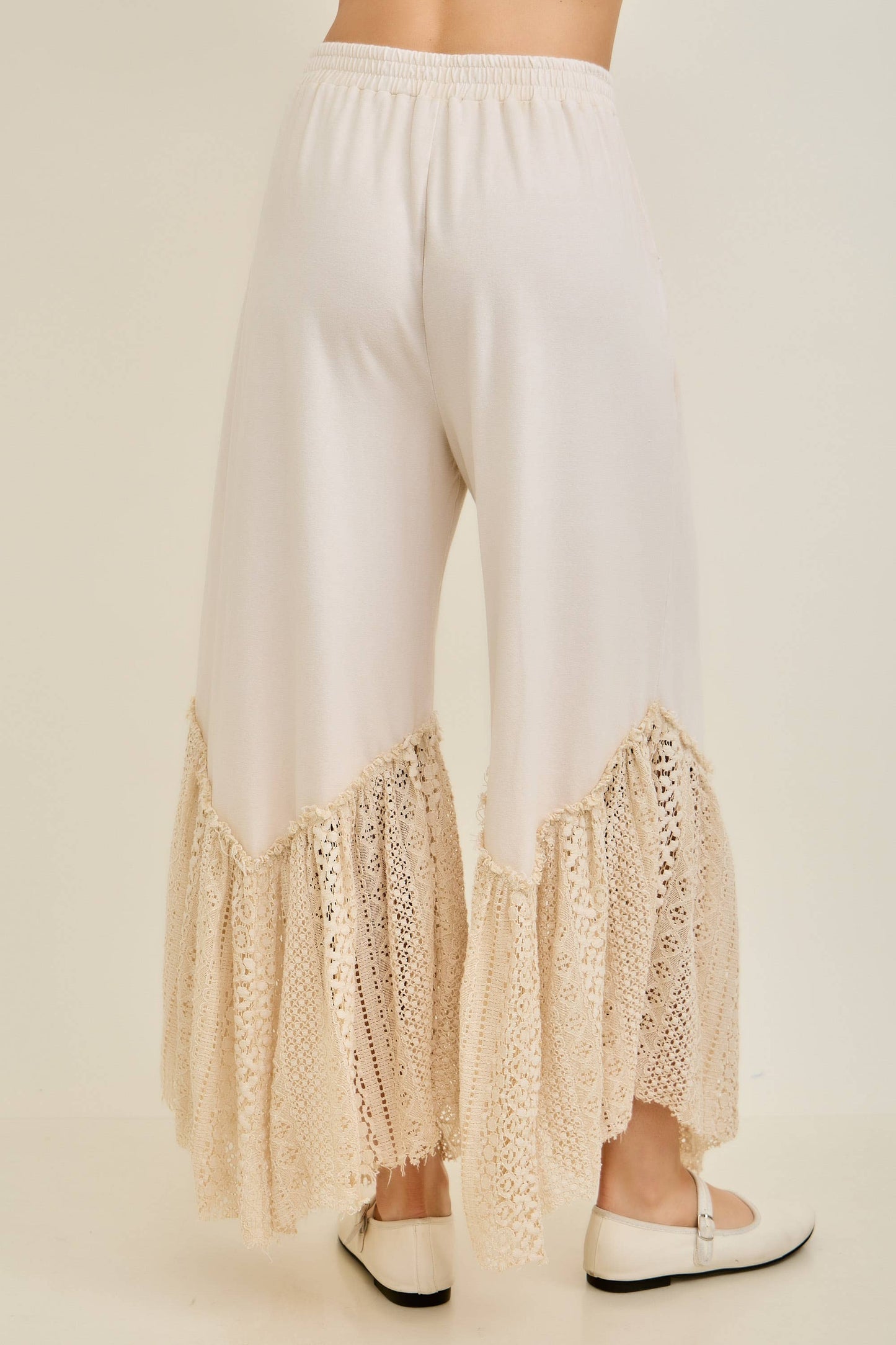Mineral Washed Romance Lace Cropped Pants HP6906