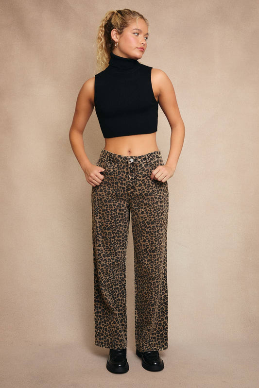 MID-RISE LEOPARD PRINT BOYFRIEND JEANS