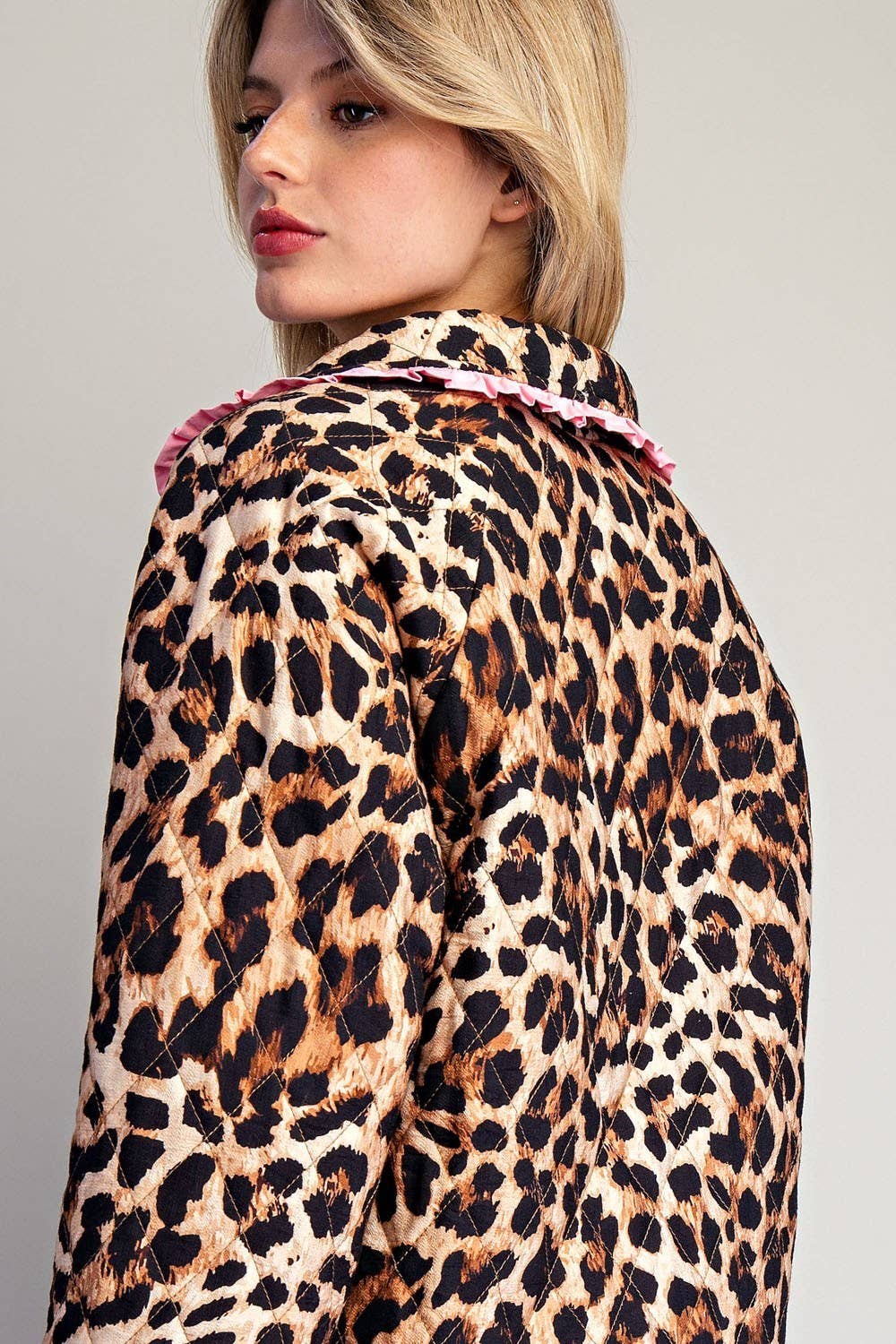 PL9358 - LEOPARD QUILTED PINK CONTRAST TIE FRONT JACKET