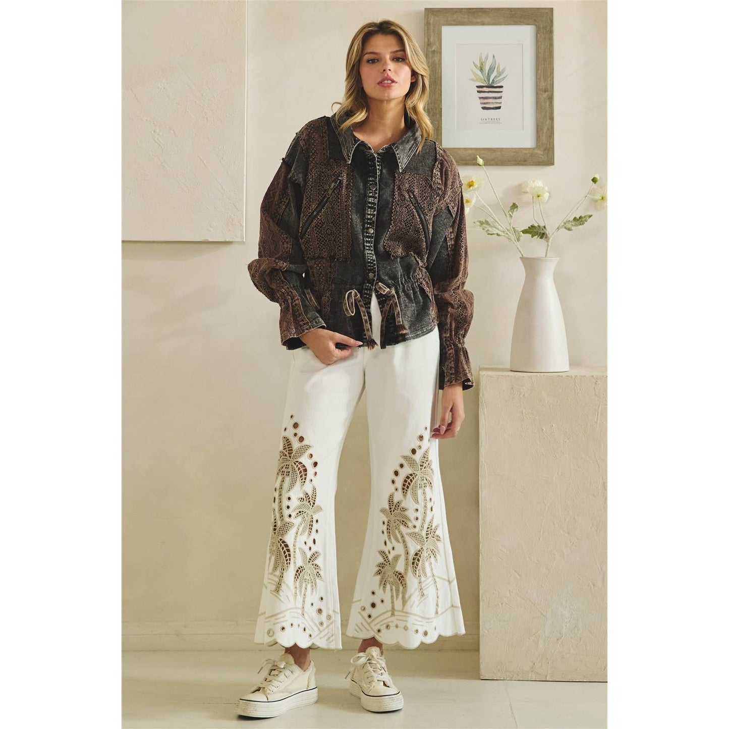 WASHED LACE MIX UTILITY JACKET: BLACK