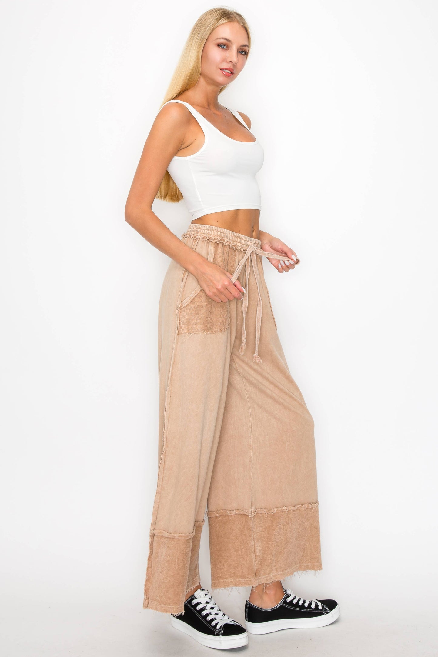 MineralWash Wide Pants with raw hem frayed details HP5536