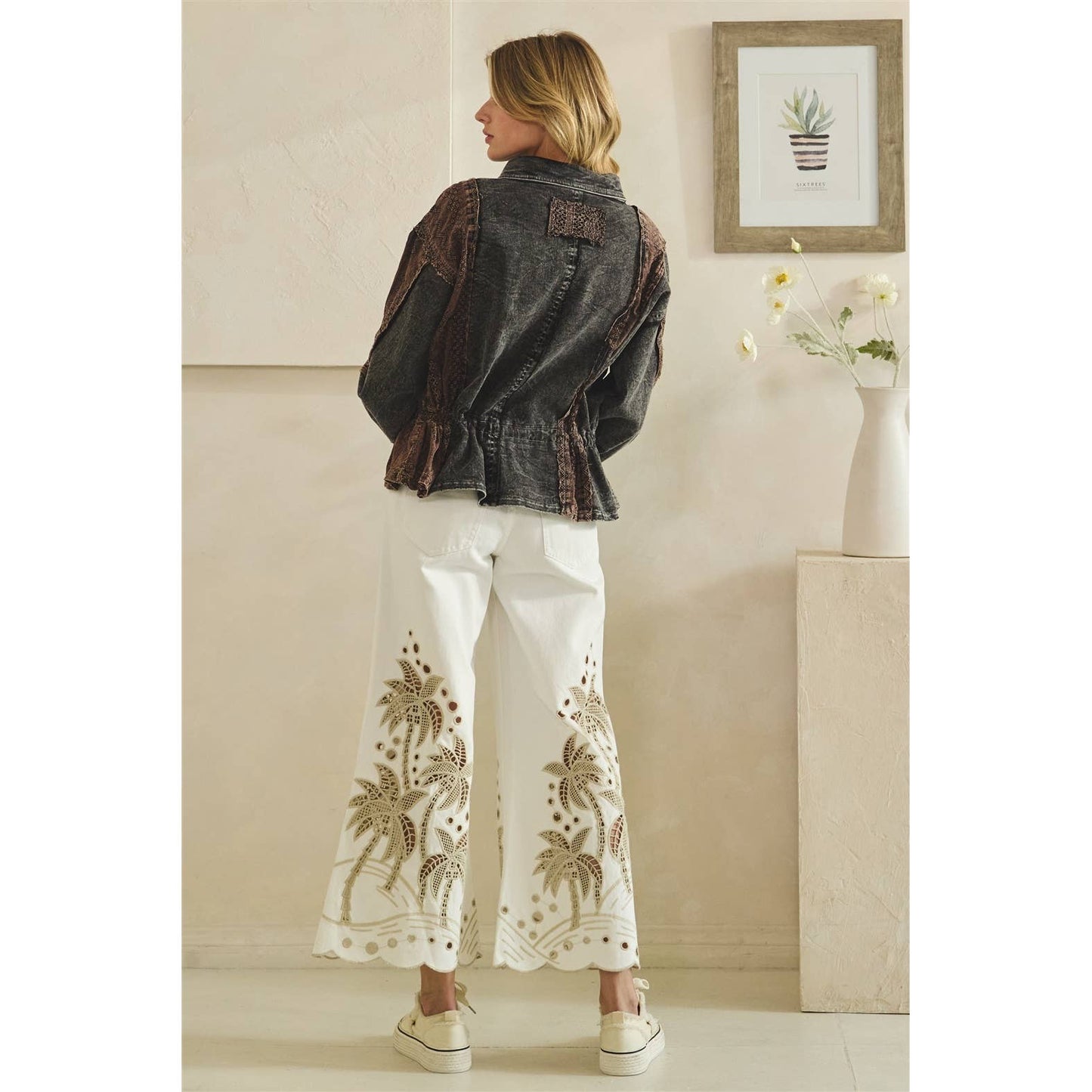 WASHED LACE MIX UTILITY JACKET: BLACK