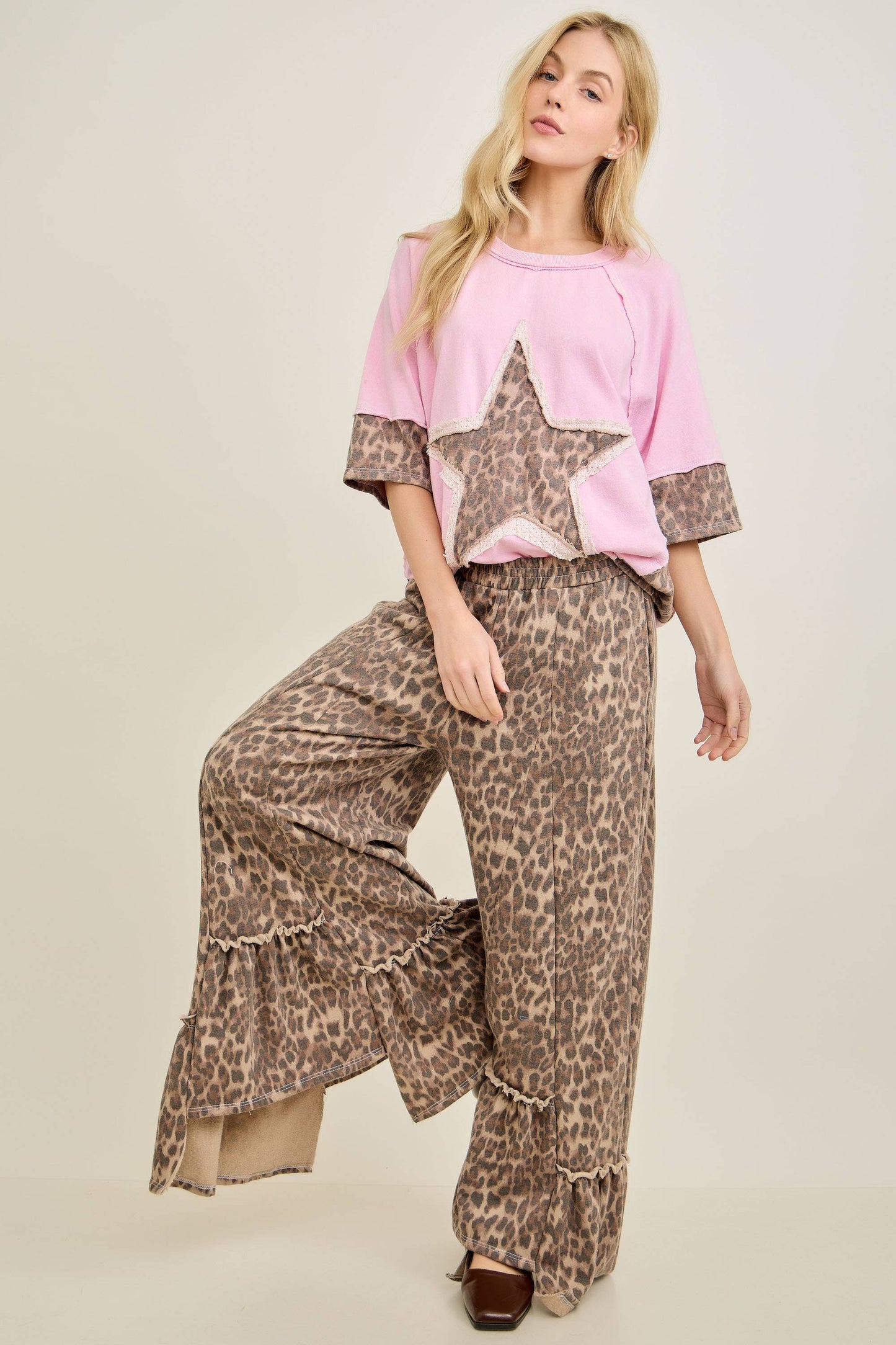 Mineral Washed Leopard Star Halfsleeve top - NATURAL or COTTON CANDY