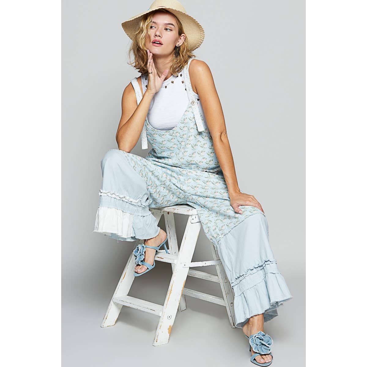 Floral pattern ruffle pockets overall pants