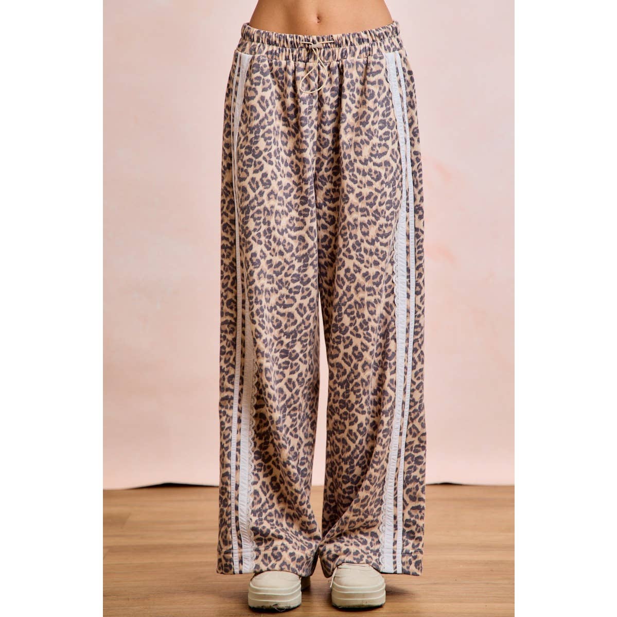 LEOPARD FRENCH TERRY LACE CONTRAST SWEATPANTS: LEOPARD