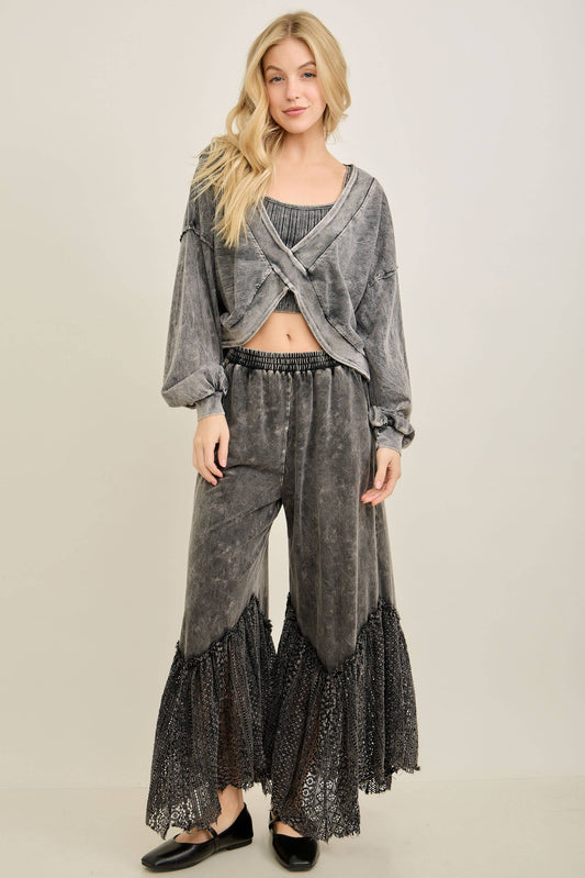 Mineral Washed Romance Lace Cropped Pants HP6906