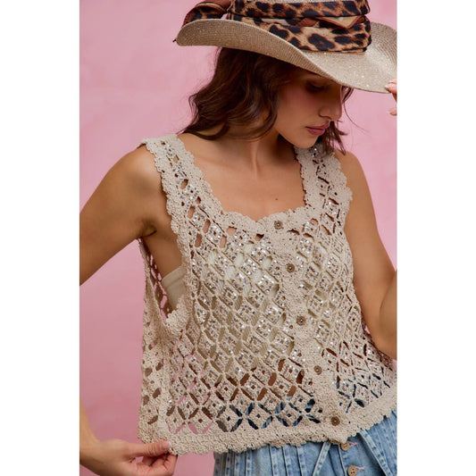 SEQUINS EMBELLISHED DIAMOND CROCHET LACE VEST TOP: NATURAL