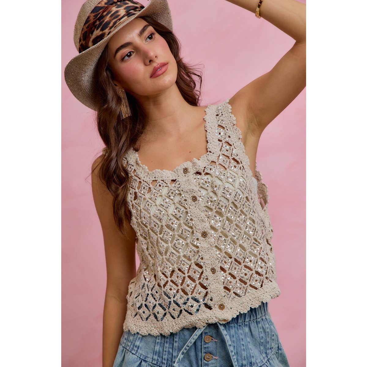 SEQUINS EMBELLISHED DIAMOND CROCHET LACE VEST TOP: NATURAL