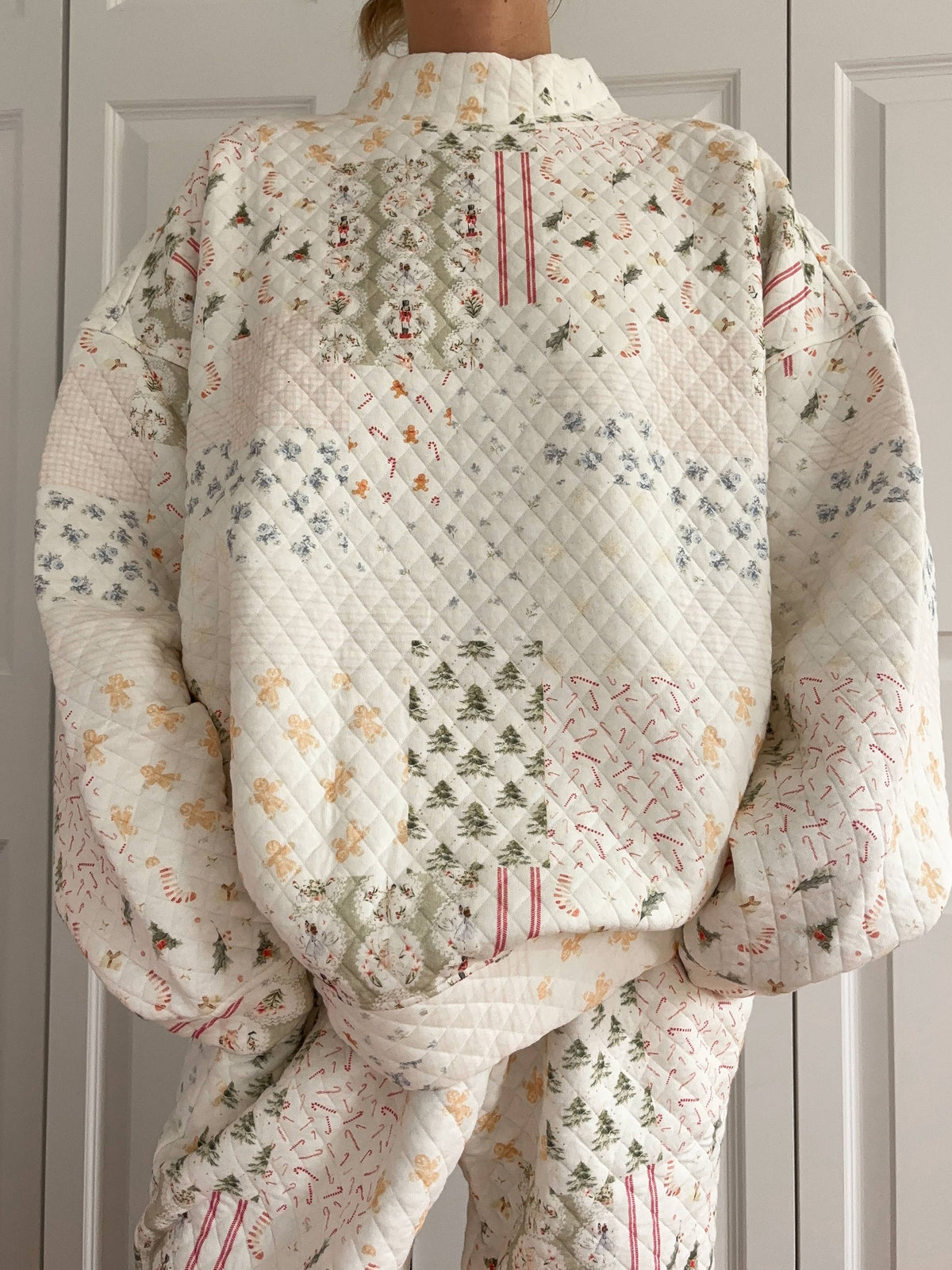 CHRISTMAS COZY TIK TOK VIRAL Holiday Quilted Mockneck Sweatshirt