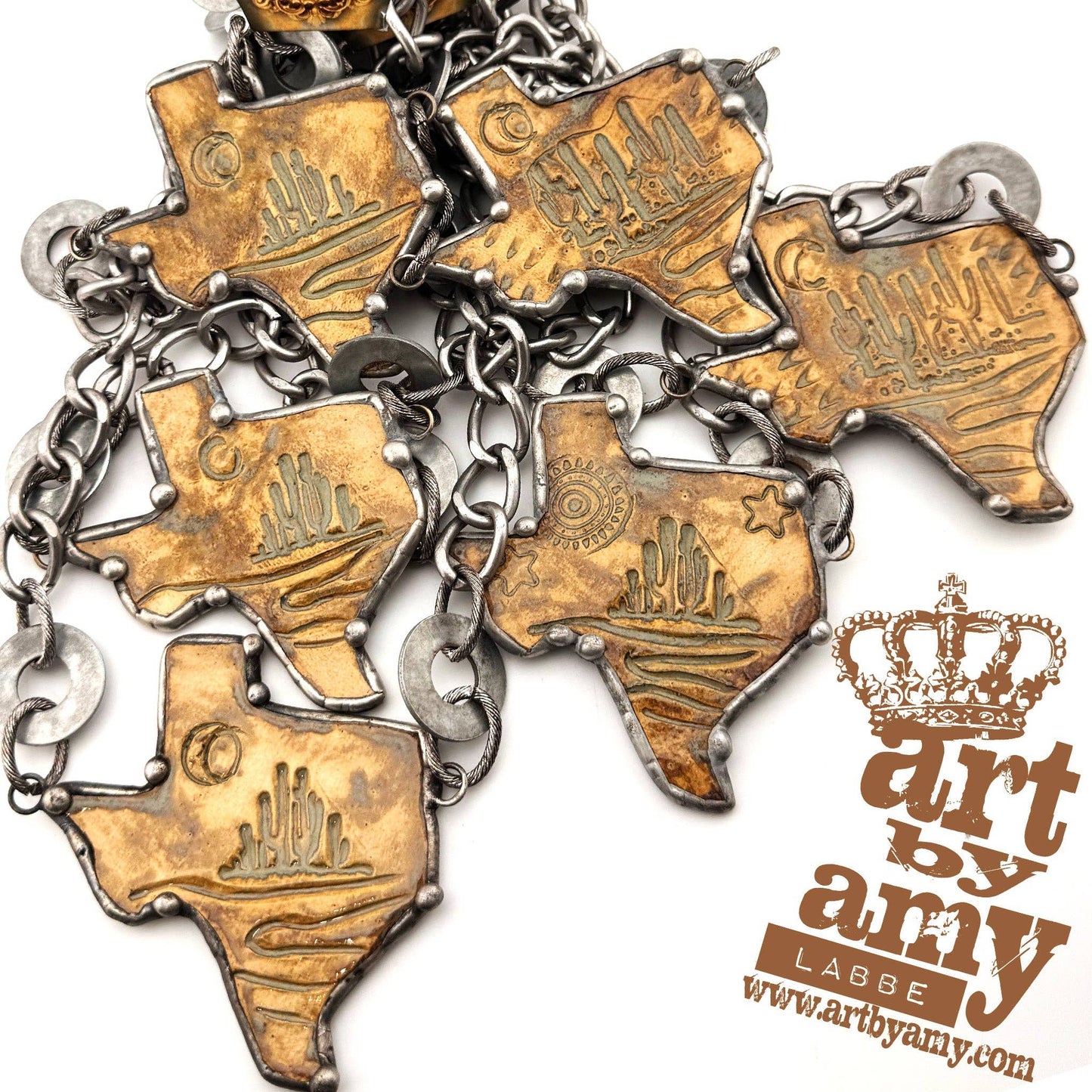 Sandy Texas Brooklyn: Darker Tooled Floral