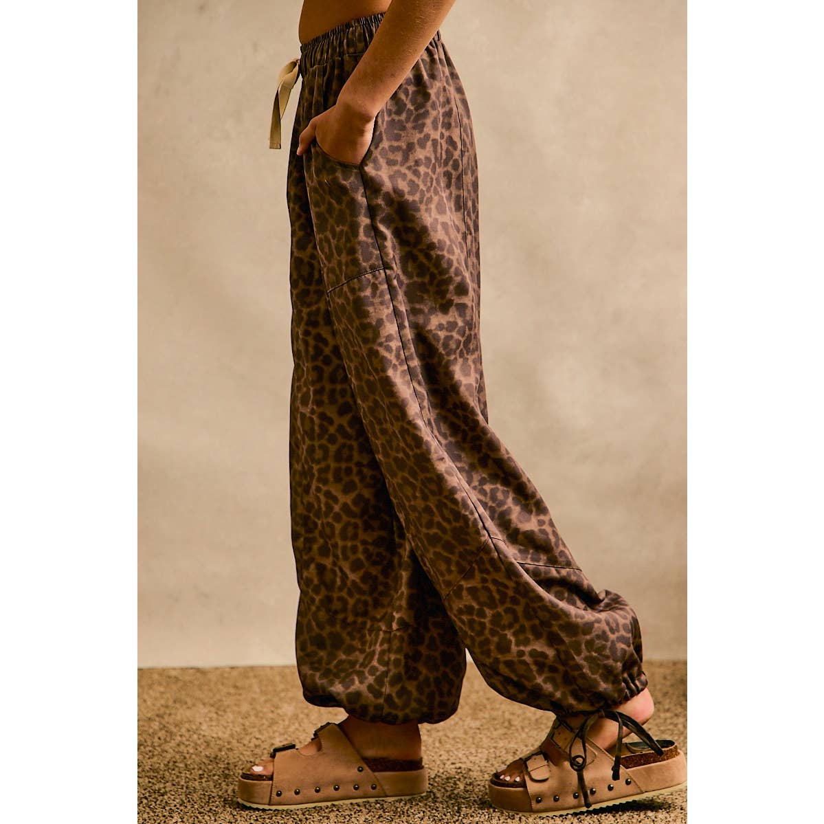 JULY SHIP   LEOPARD PRINT BALLOON STYLE PULL UP PANTS: LEOPARD