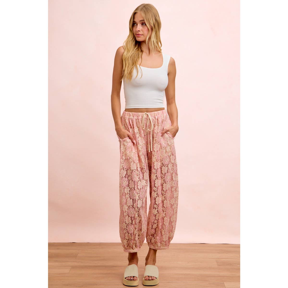 FLORAL LACE BALLOON PANTS WITH INNER SHORTS: BLUSH