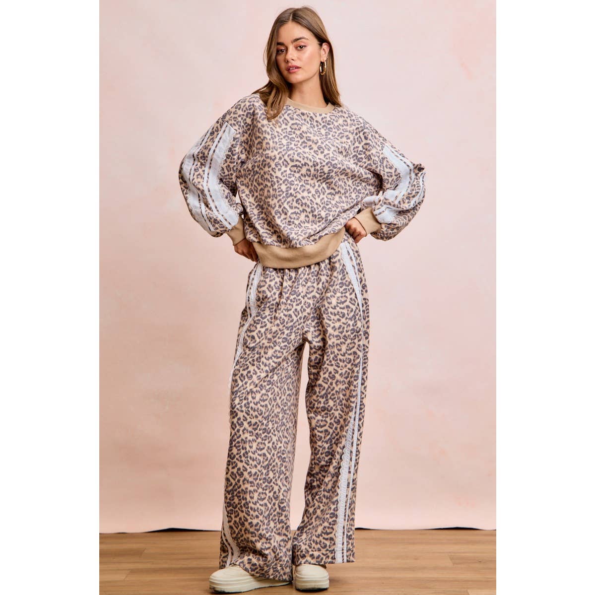 LEOPARD FRENCH TERRY LACE CONTRAST SWEATSHIRT TOP: LEOPARD