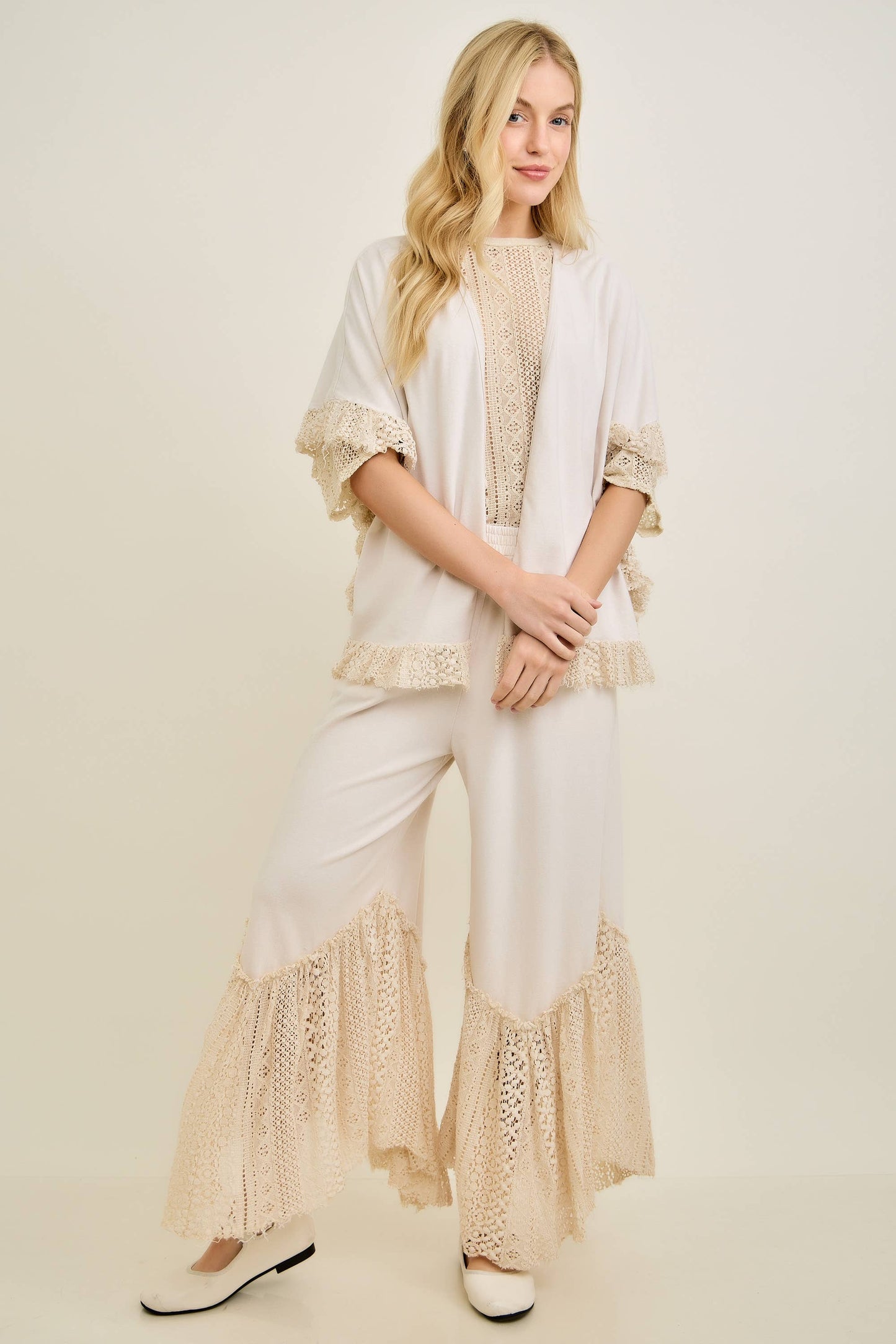 Mineral Washed Romance Lace Cropped Pants HP6906