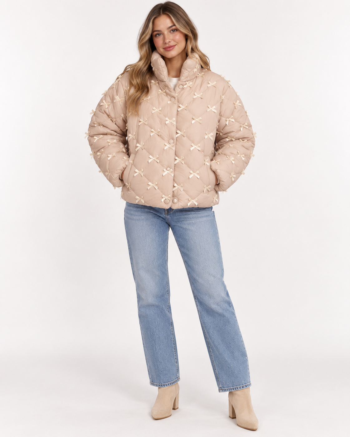 WRAPPED IN BOWS quilted jacket in winter white