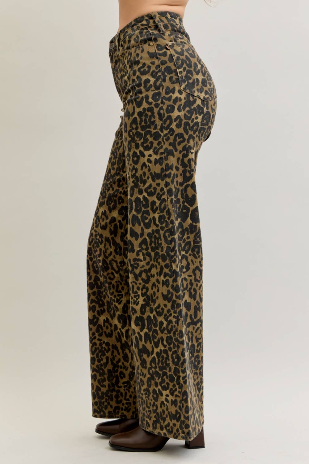 HW Retro Wide Leopard Print