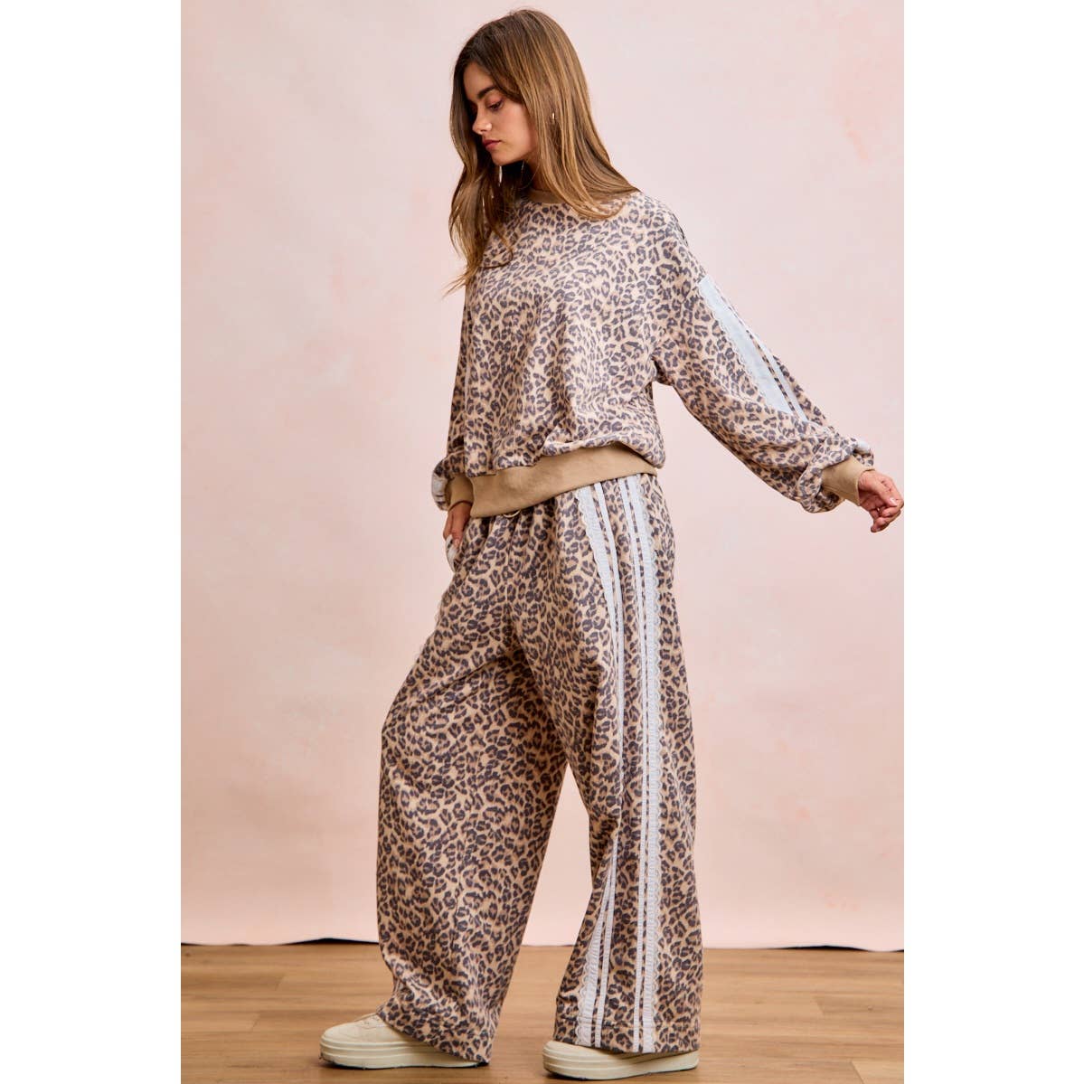 LEOPARD FRENCH TERRY LACE CONTRAST SWEATSHIRT TOP: LEOPARD