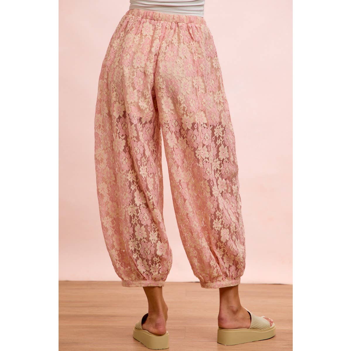 FLORAL LACE BALLOON PANTS WITH INNER SHORTS: BLUSH