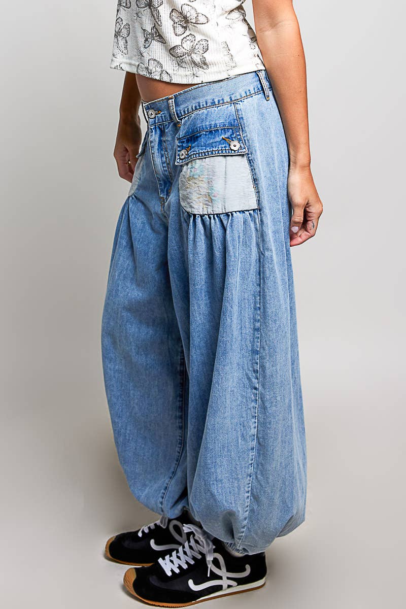 JUNE SHIP POL High-Rise Floral Metal Button Shirring Detail Jogger Pants