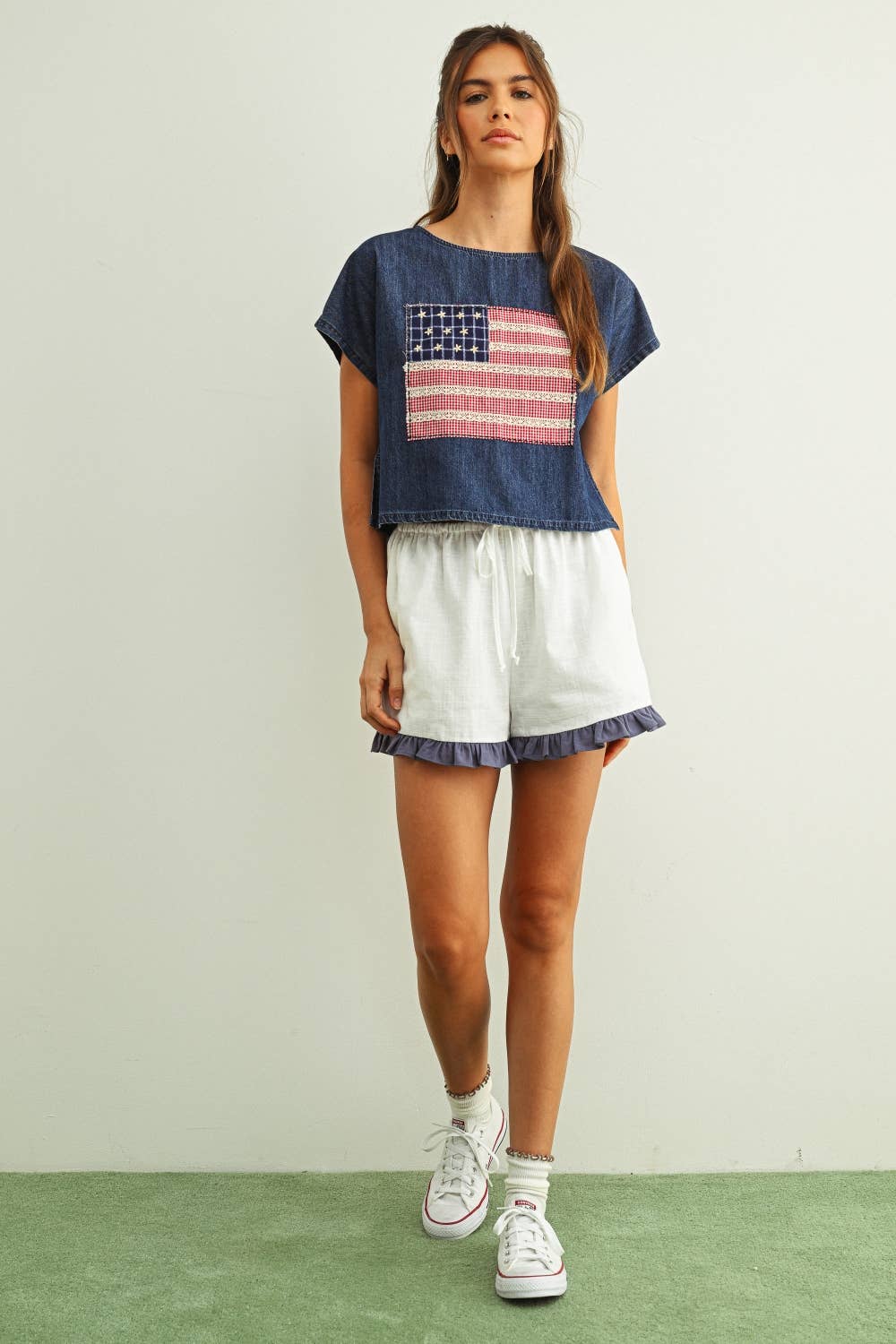T6928   MIXED FABRIC FLAG PATCHED DOLMAN SLEEVE TOP