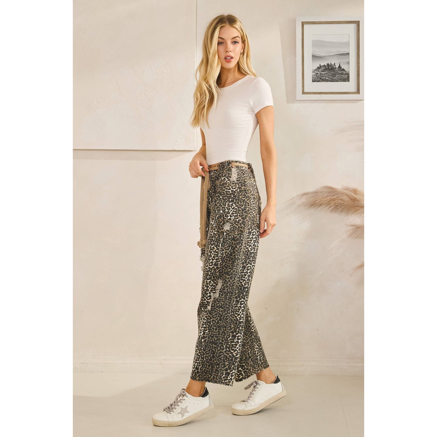 WASHED DISTRESSED CAMOUFLAGE PANTS