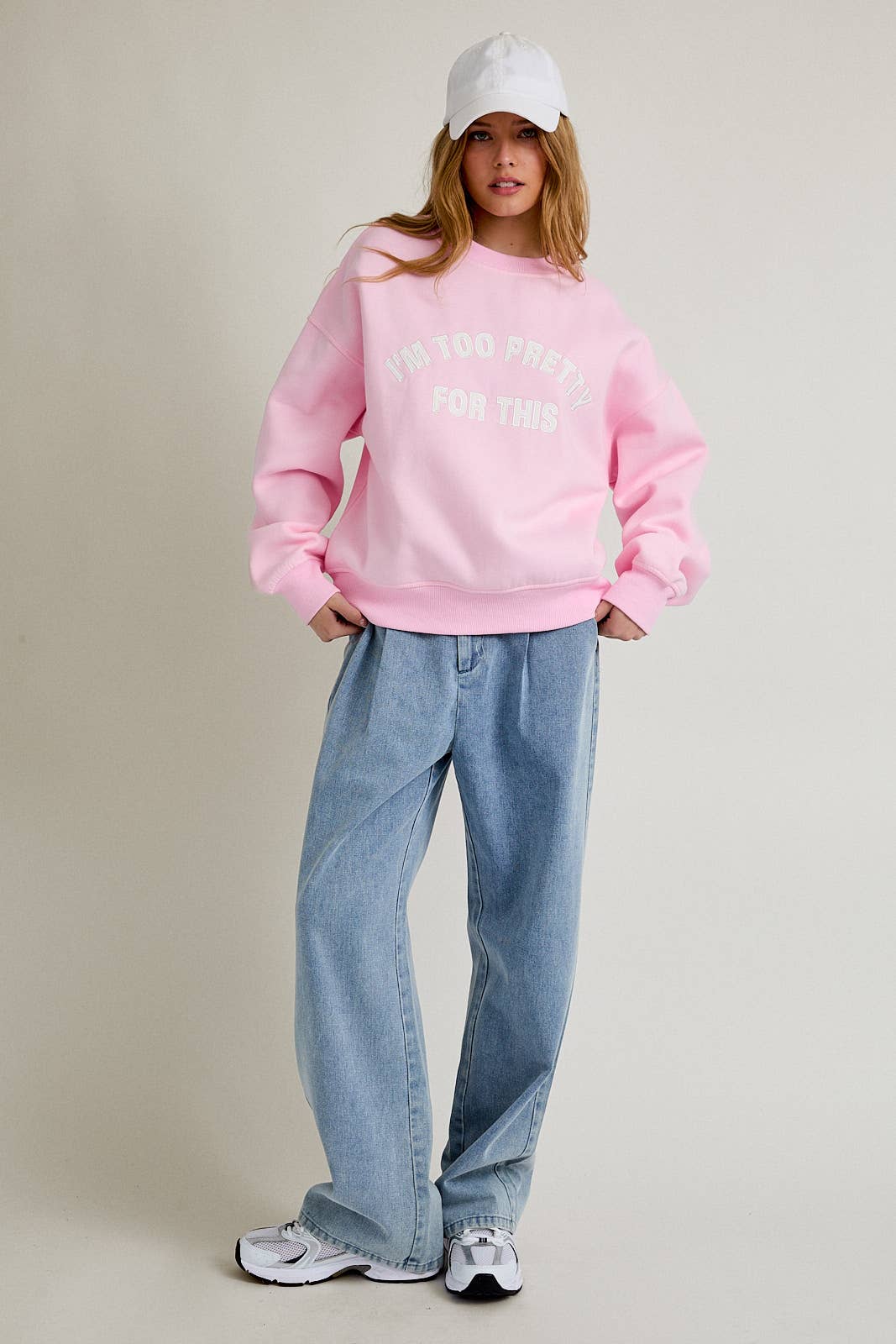 I'M TOO PRETTY FOR THIS OVERSIZED SWEATSHIRT