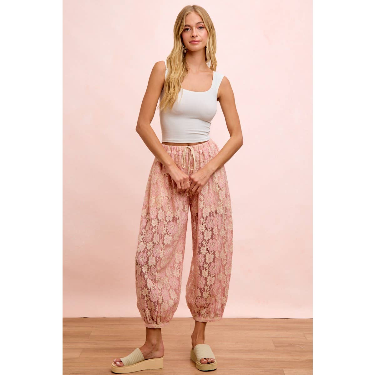 FLORAL LACE BALLOON PANTS WITH INNER SHORTS: BLUSH