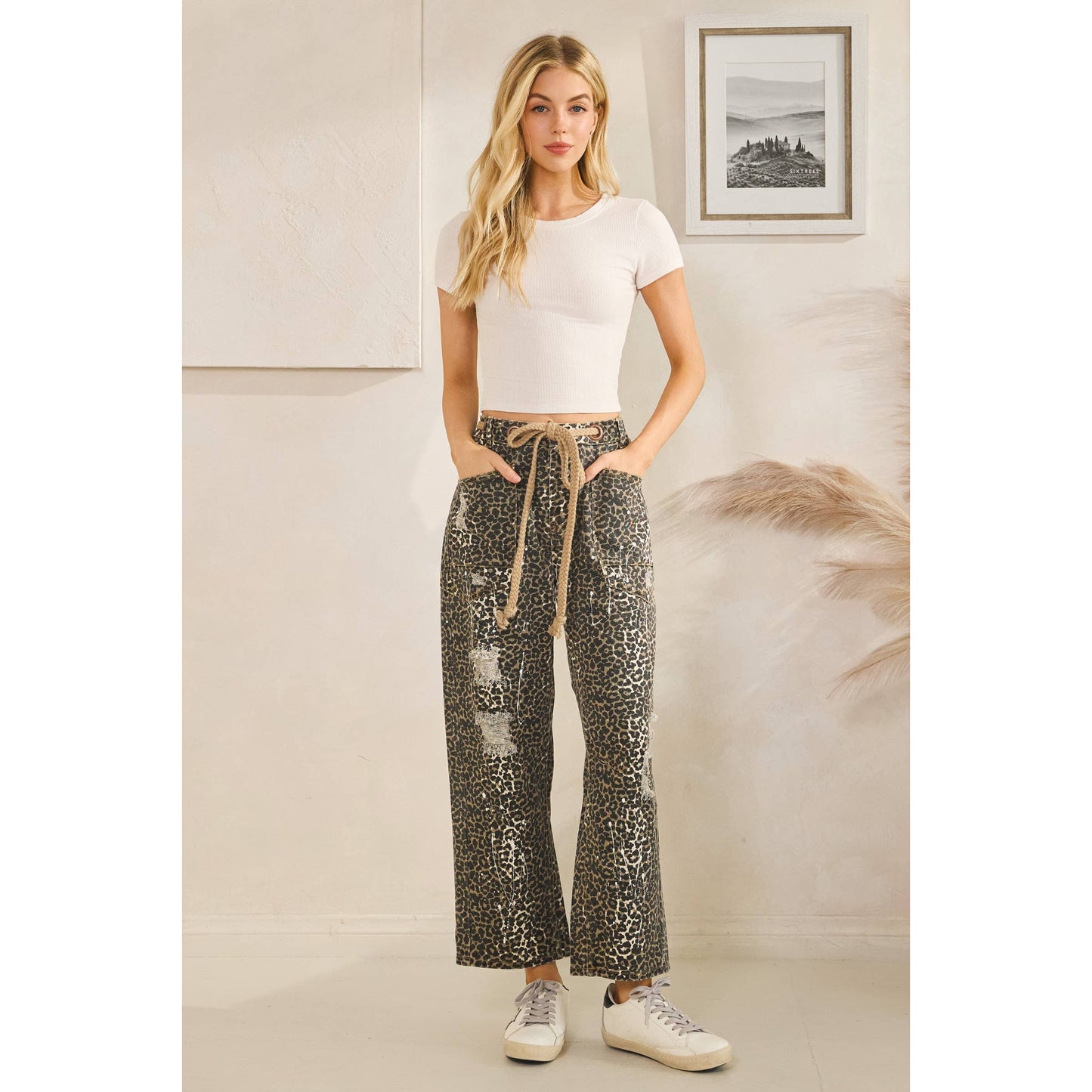WASHED DISTRESSED CAMOUFLAGE PANTS