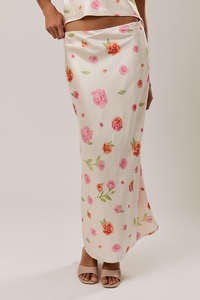 2 PIECE CREAM ROSE FLORAL STRAPLESS/SKIRT SET